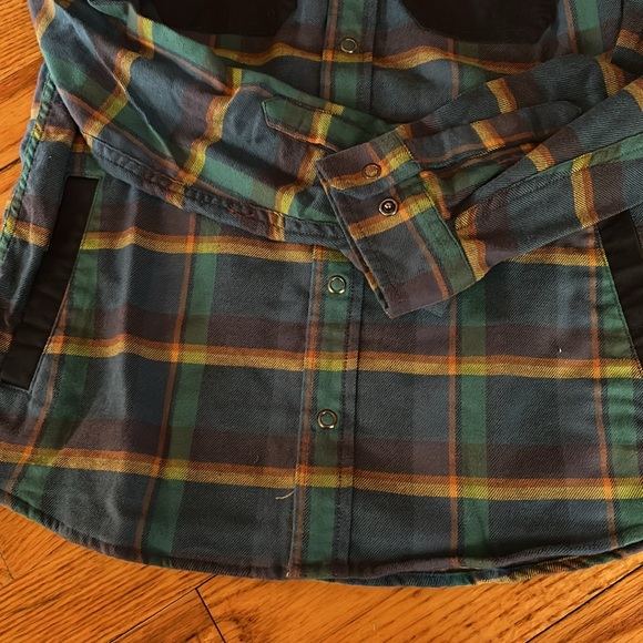 NWT L.L. Bean youth size M (10-12) plaid flannel shirt / light jacket - Picture 4 of 10